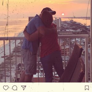 Meet your Posher, Holly